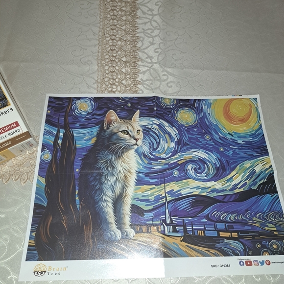 Starry Whiskers 1000-Piece Puzzle - Blue and White - Picture 3 of 8